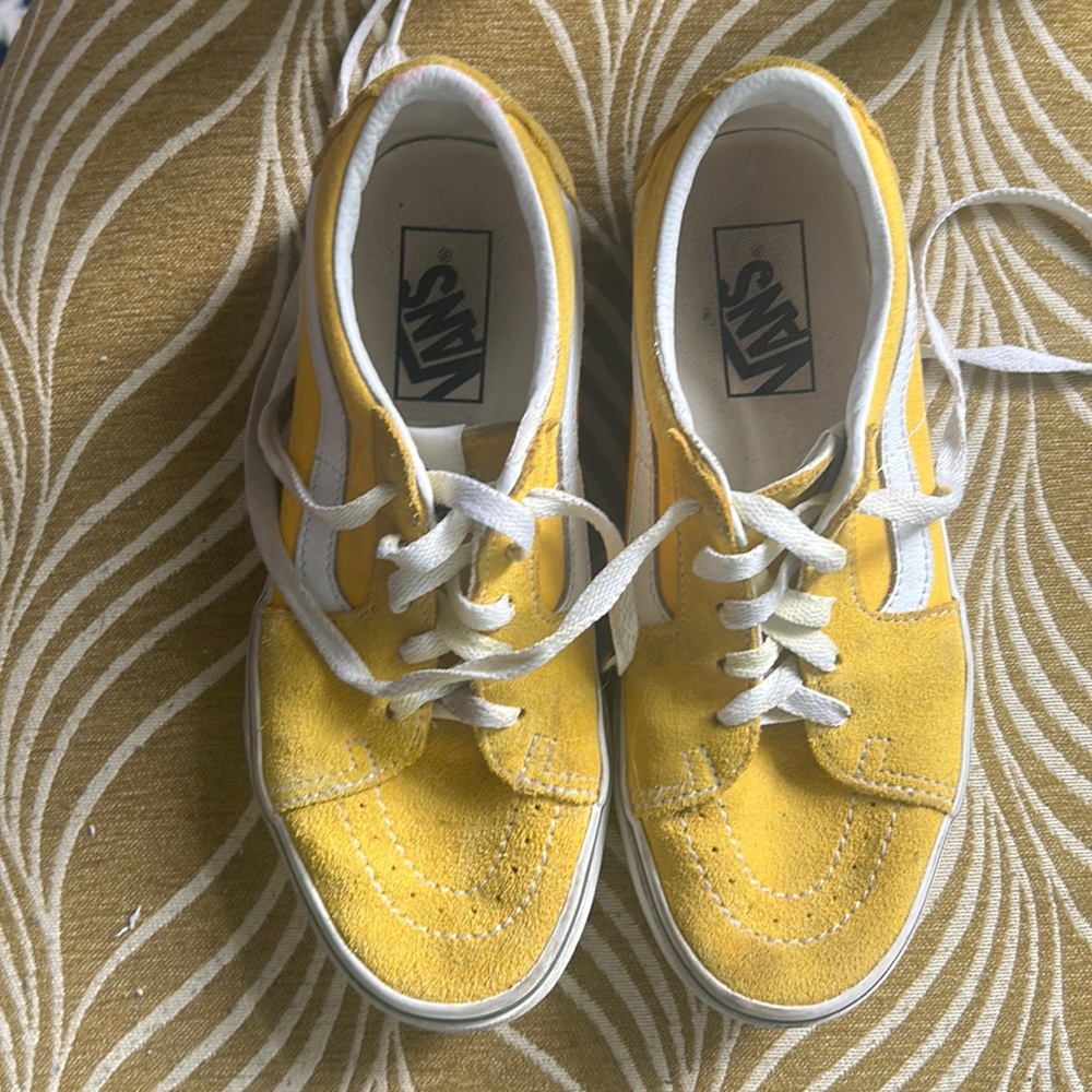 Yellow suede Vans w6.5